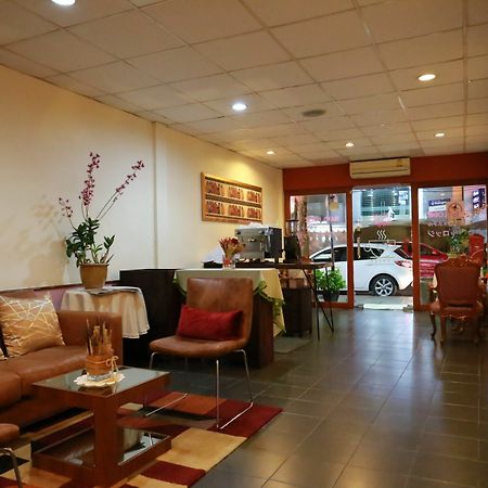 Travel Lodge Surawong (Adults Only) Banguecoque Exterior foto
