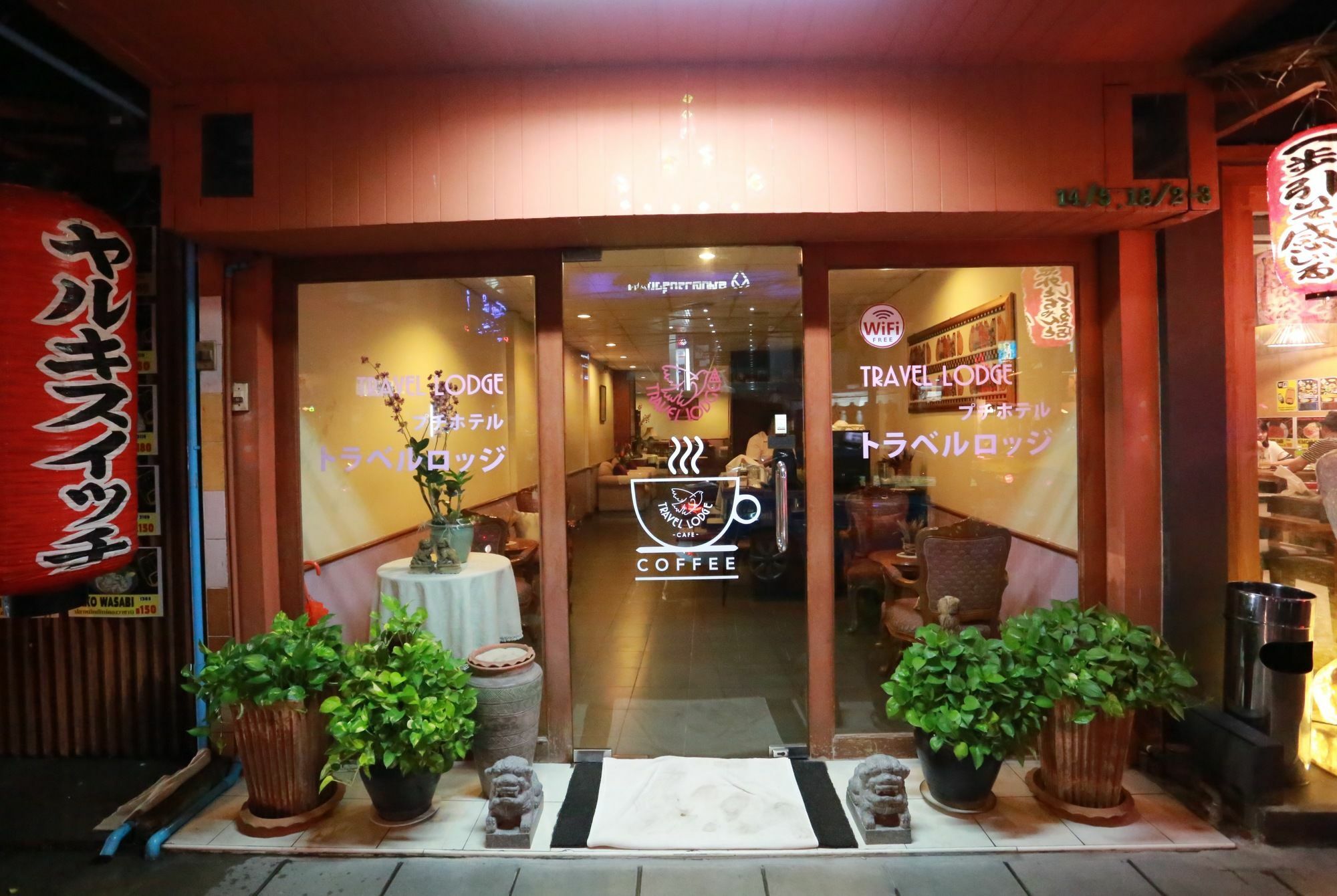 Travel Lodge Surawong (Adults Only) Banguecoque Exterior foto